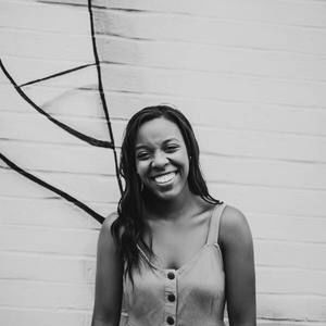 Meet your Posher, Destinee